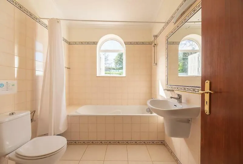 Gabi Miguel Hotel Albufeira
